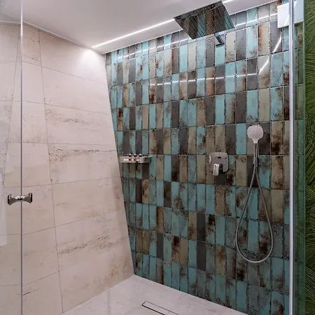 Kvarc Kabinok بيت ضيافة زلاكاروس