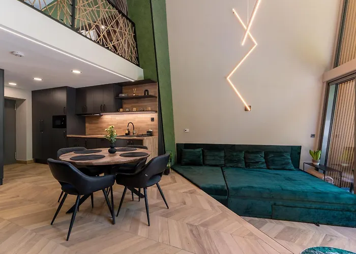 Kvarc Kabinok زلاكاروس